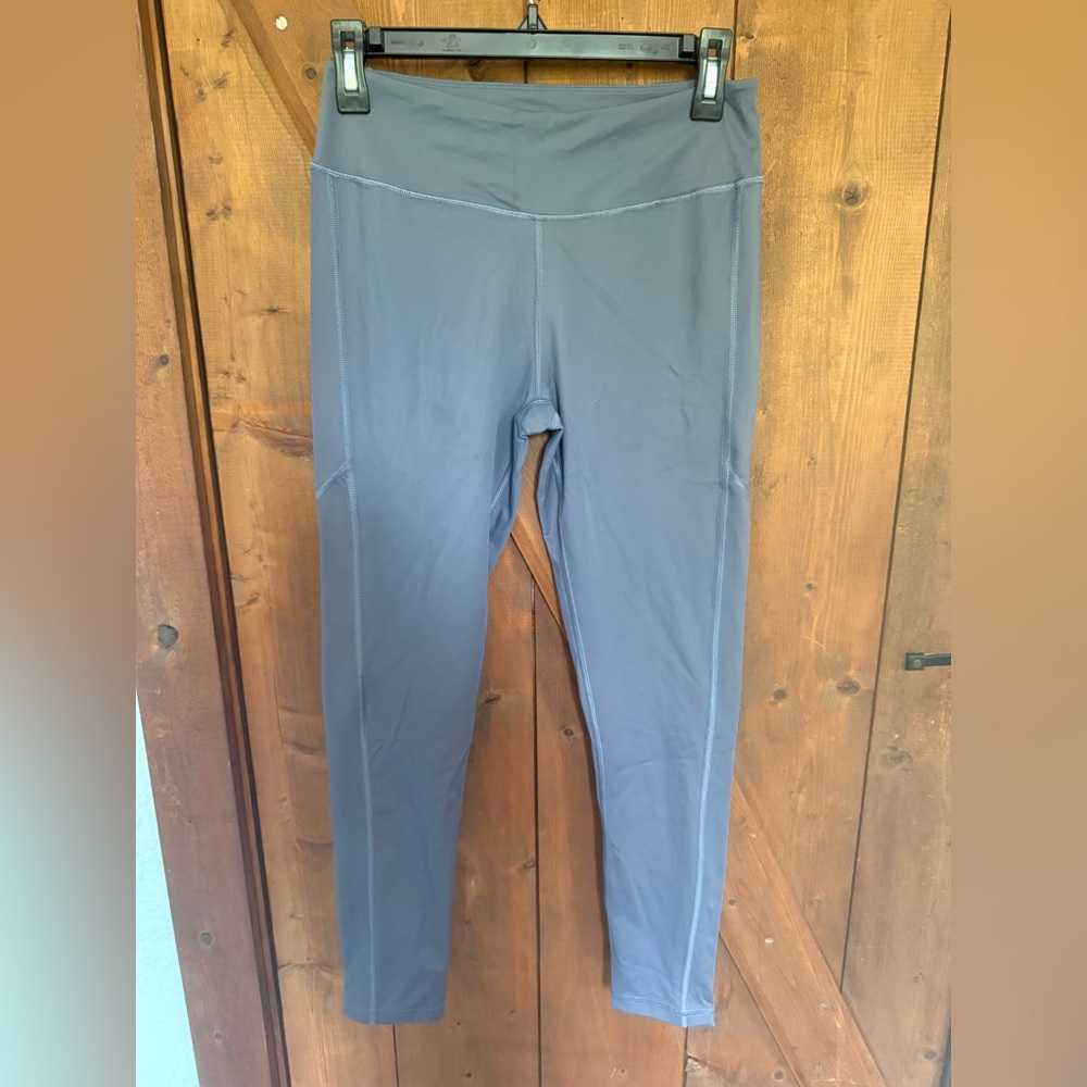 Victoria Sport Grey Leggings Medium